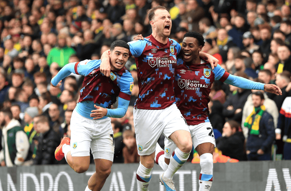 今夜英超焦点战,托特纳姆完成外线爆发,震撼外界,训练强度显著提升(徐嘉余100米仰泳回放) 今夜英超焦点战,托特纳姆完成外线爆发,震撼外界,训练强度显著提升(徐嘉余100米仰泳回放)