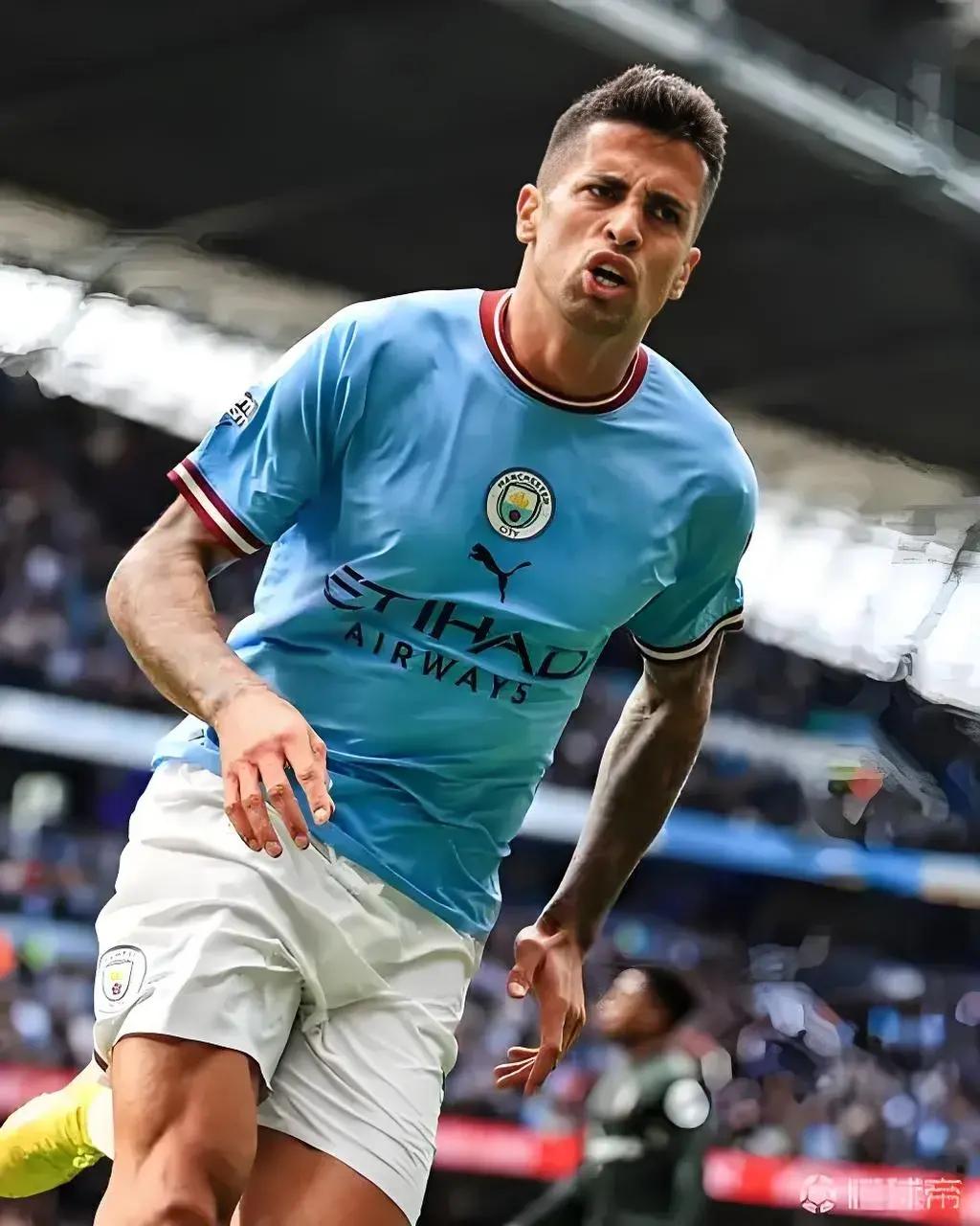 曼城发布备战花絮;窗口期再遭质疑;意大利杯任务艰巨;训练强度明显提升(莱切俱乐部对意大利杯的重视程度) 曼城发布备战花絮;窗口期再遭质疑;意大利杯任务艰巨;训练强度明显提升(莱切俱乐部对意大利杯的重视程度)