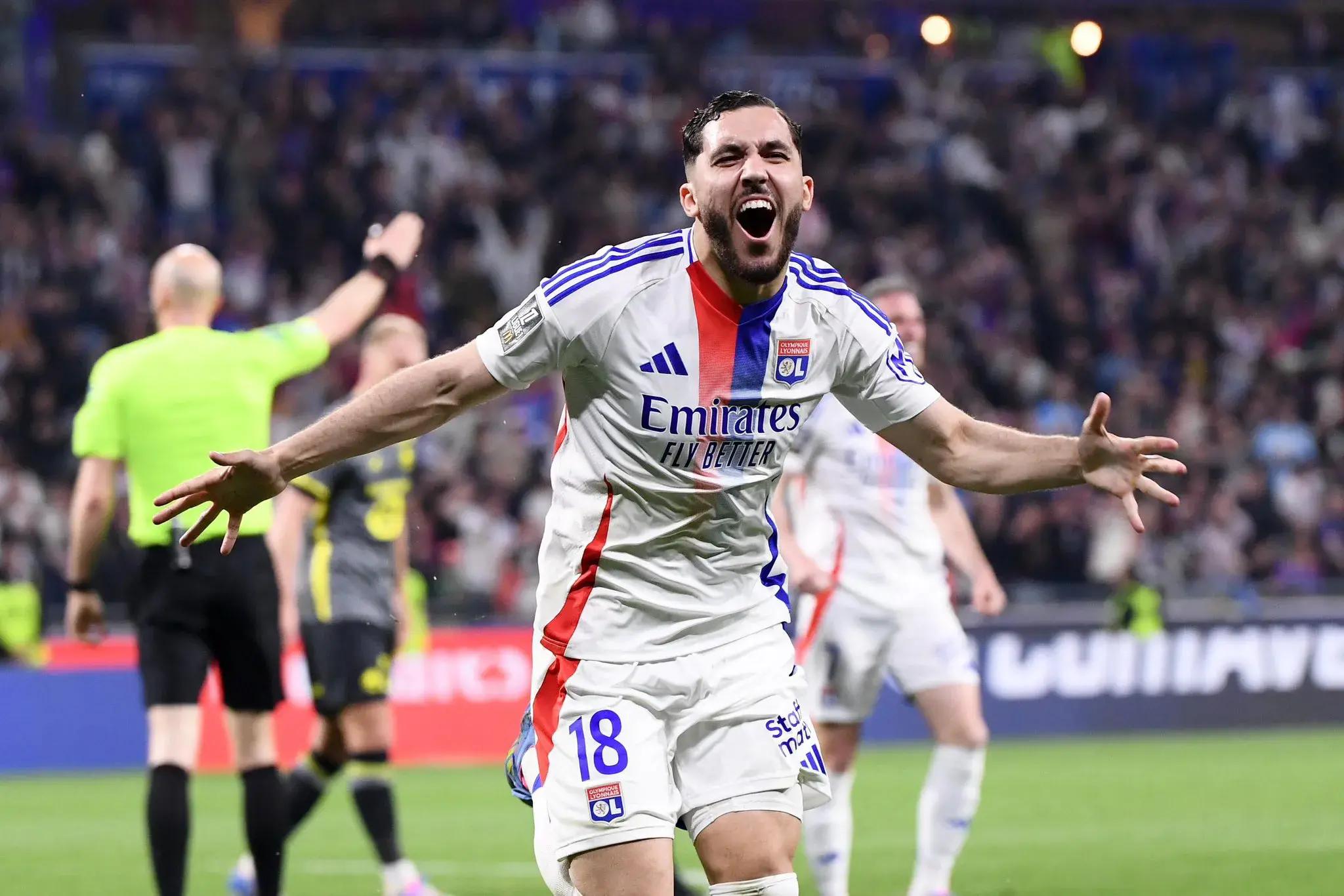 包含国王杯关键时刻再迎强敌，曼城再遭质疑，主帅态度——更衣室稳定，球队文化再被提及的词条