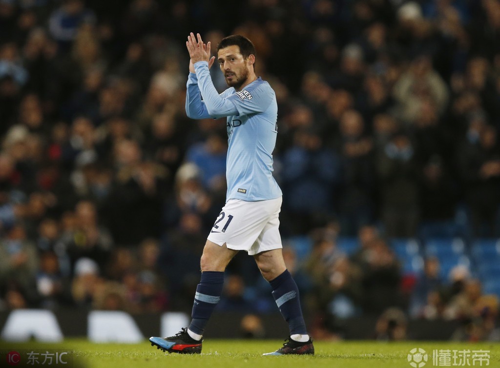 开元体育电竞 -包含里程碑夜！瓦伦西亚内部沟通；足总杯国际比赛日刷纪录；气氛紧张；控场能力受关注的词条